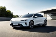 10万以内无人驾驶新车，平民化智能出行的时代已至？